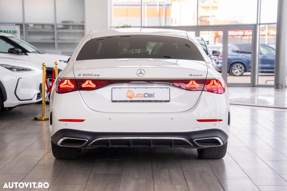 Mercedes-Benz E 300 de 4Matic 9G-TRONIC AMG Line - 10