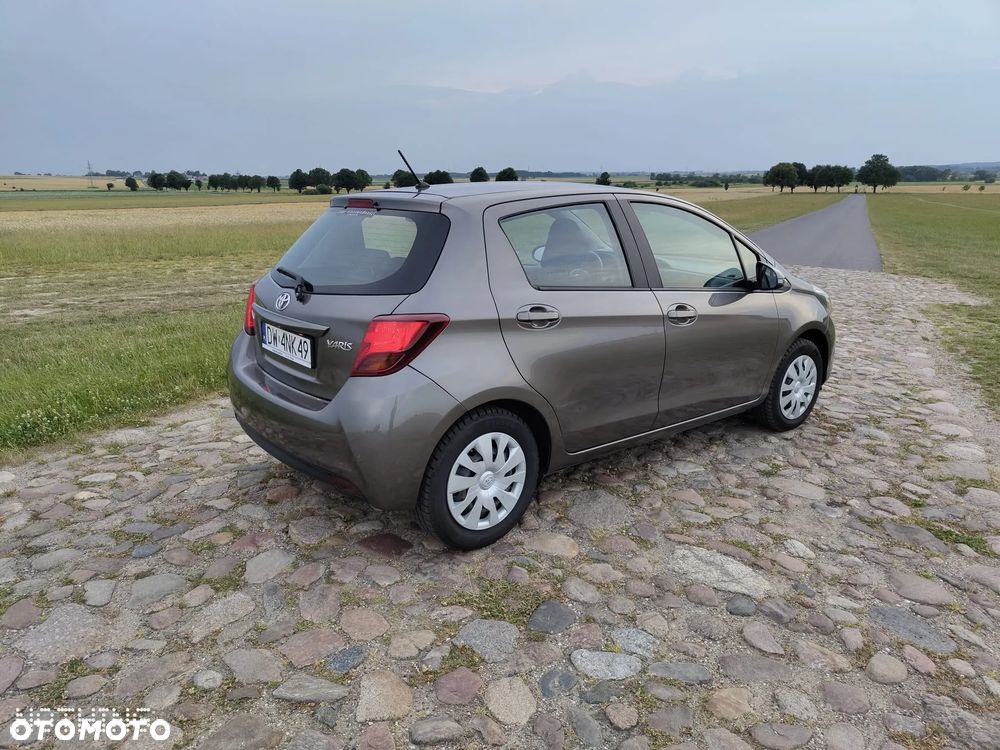 Toyota Yaris 1.33 Active EU6 - 9