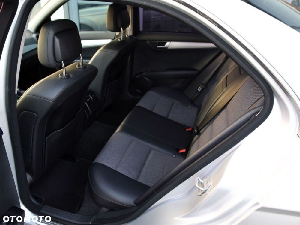 Mercedes-Benz Klasa C 220 CDI 7G-TRONIC Avantgarde Edition - 7
