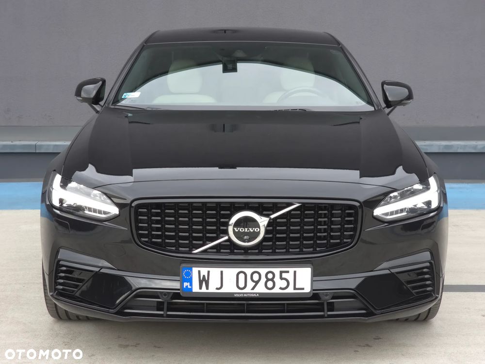 Volvo S90 T8 AWD Plug-In Hybrid Inscription - 4