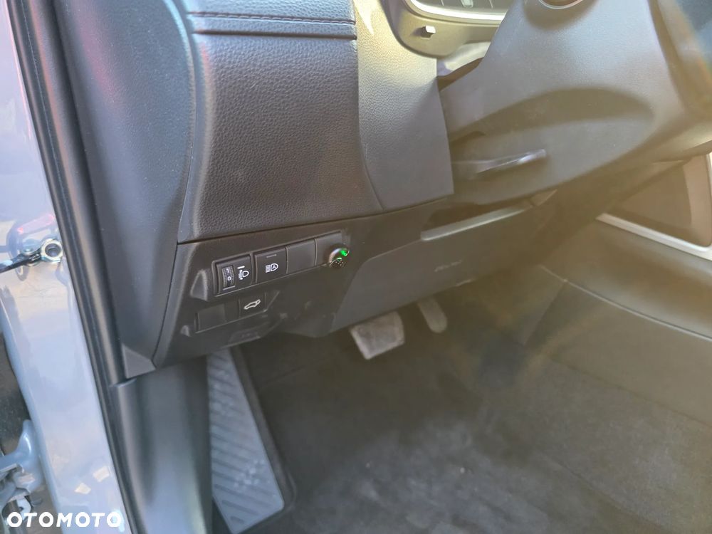 Toyota Corolla Cross 2.0 Hybrid Style - 22