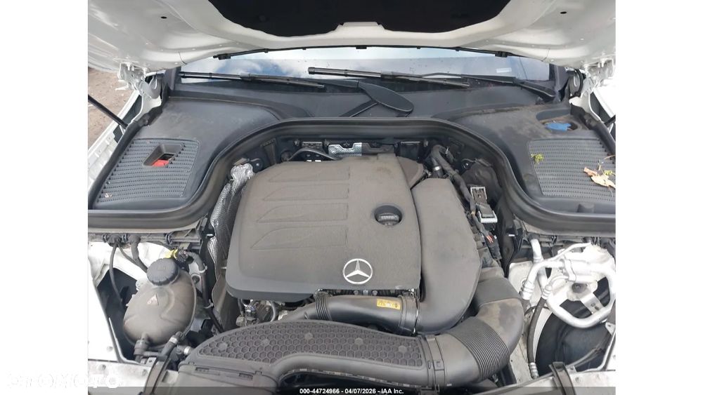 Mercedes-Benz GLC 300 4Matic 9G-TRONIC AMG Line - 12