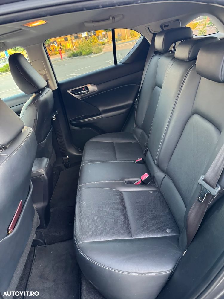 Lexus CT 200h Aut. Luxury - 14