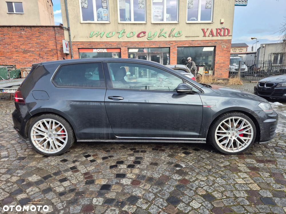 Volkswagen Golf GTI BlueMotion Technology - 4