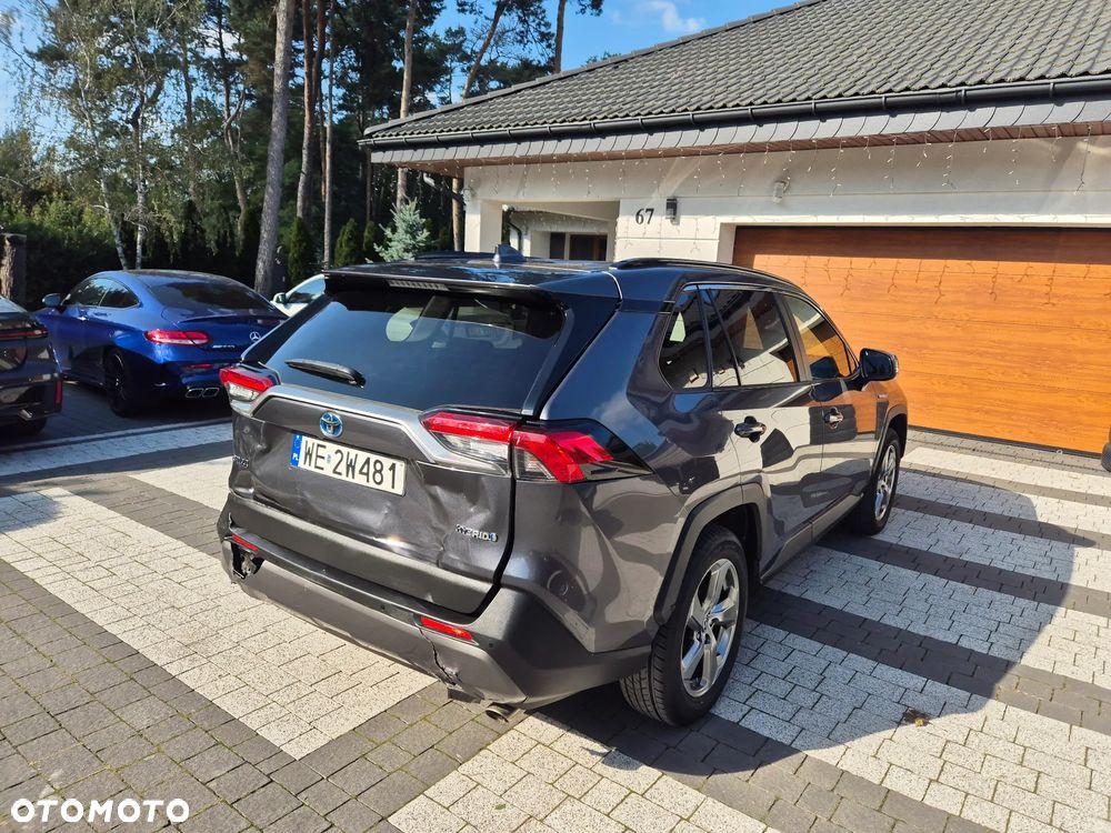 Toyota RAV4 - 18