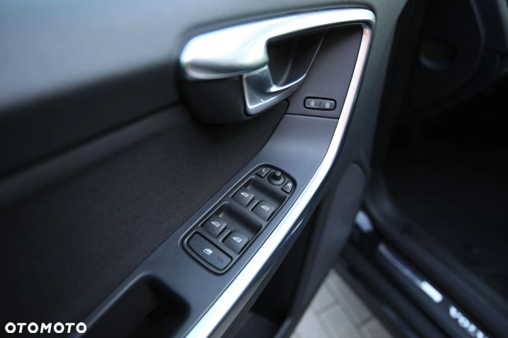Volvo XC 60 D3 Kinetic - 32