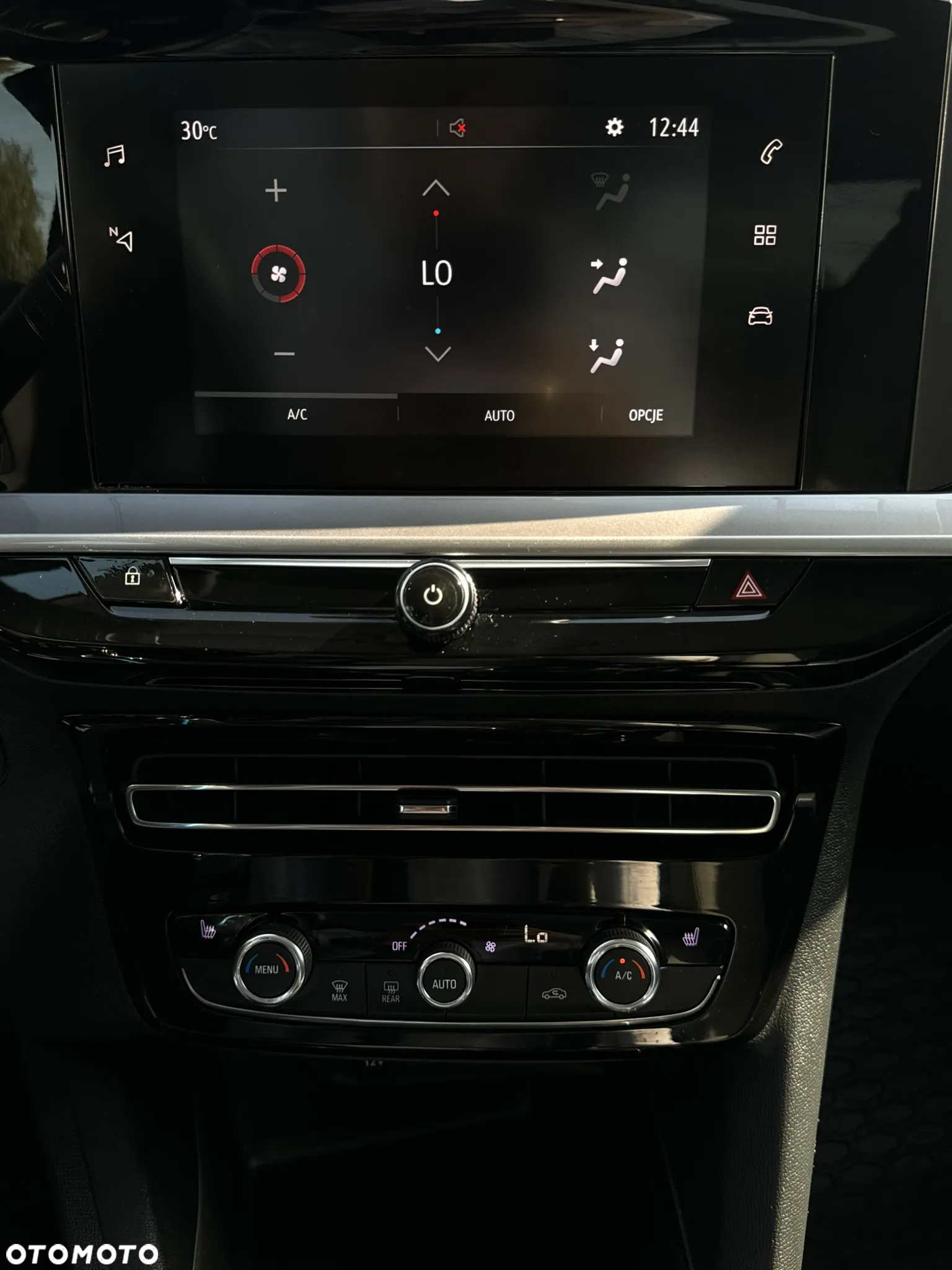 Opel Mokka 1.2 T Elegance S&S - 24