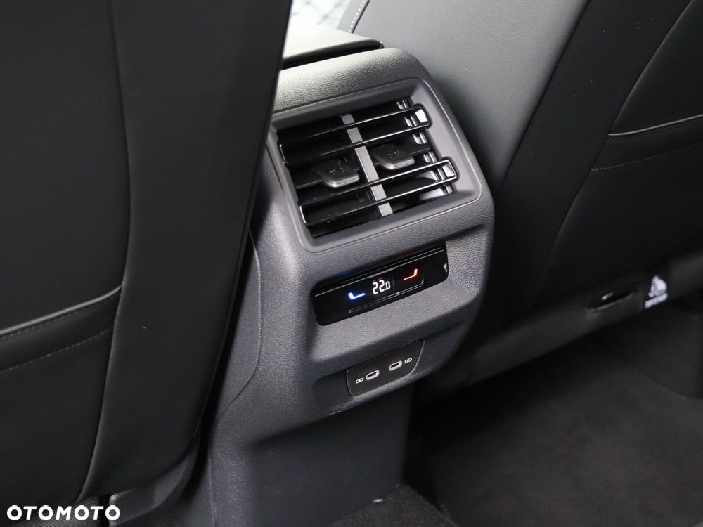 Volkswagen Tiguan - 13