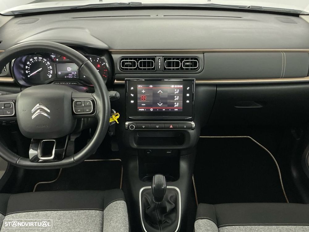 Citroën C3 1.2 PureTech Shine - 10