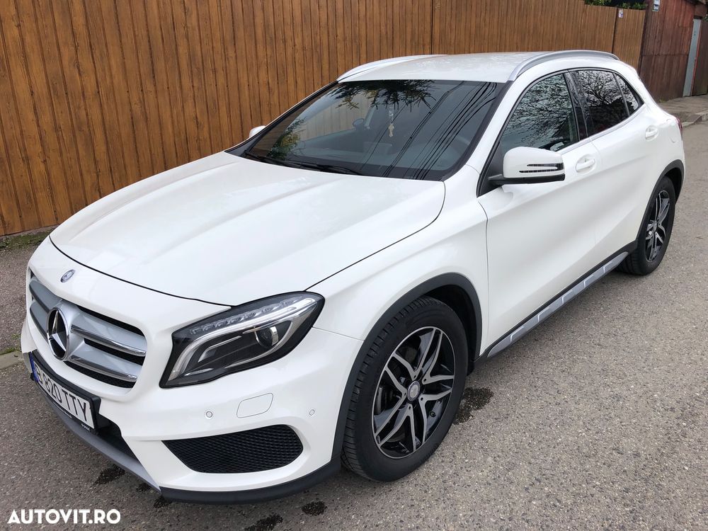 Mercedes-Benz GLA 180 AMG Line - 2