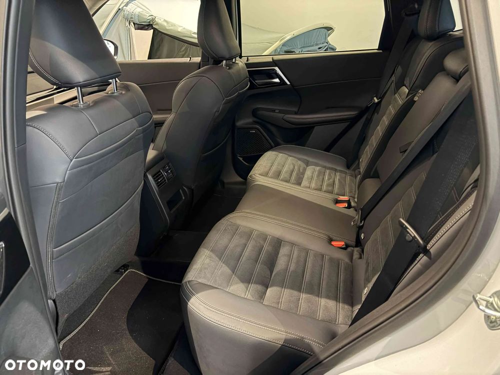 Mitsubishi Outlander Intense - 8