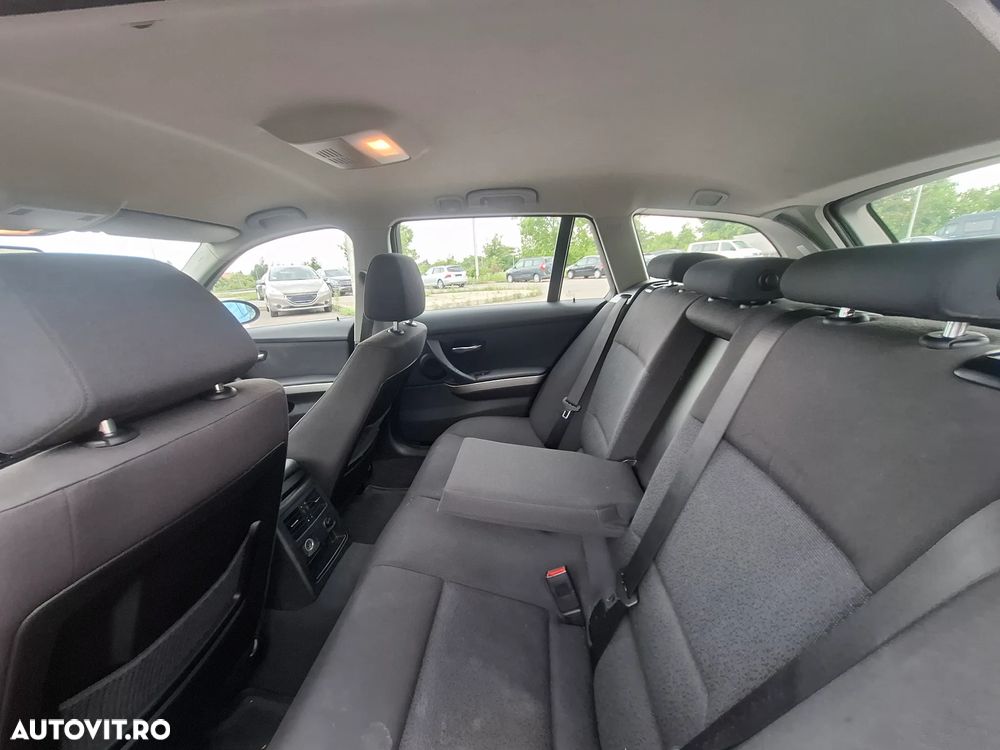 BMW Seria 3 320d DPF Efficient Dynamics Edition Edition Exclusive - 9