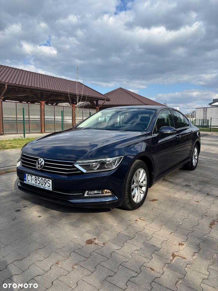 Volkswagen Passat 2.0 TDI SCR DSG Comfortline - 2