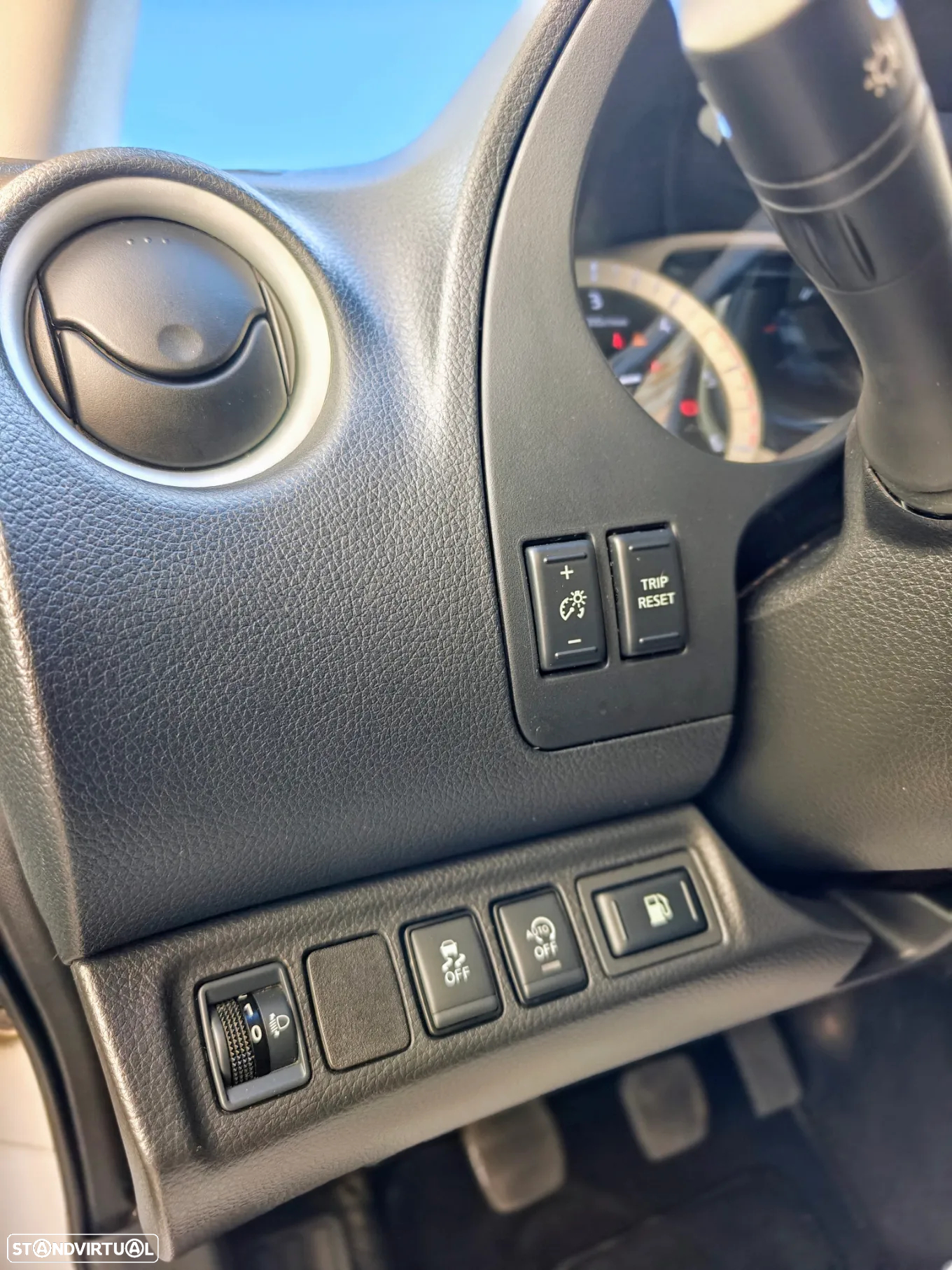 Nissan Navara 2.3 dCi CD 4WD N-Connecta Nav - 15