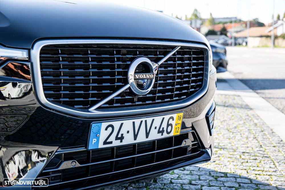 Volvo XC 60 2.0 T8 PHEV R-Design AWD - 4