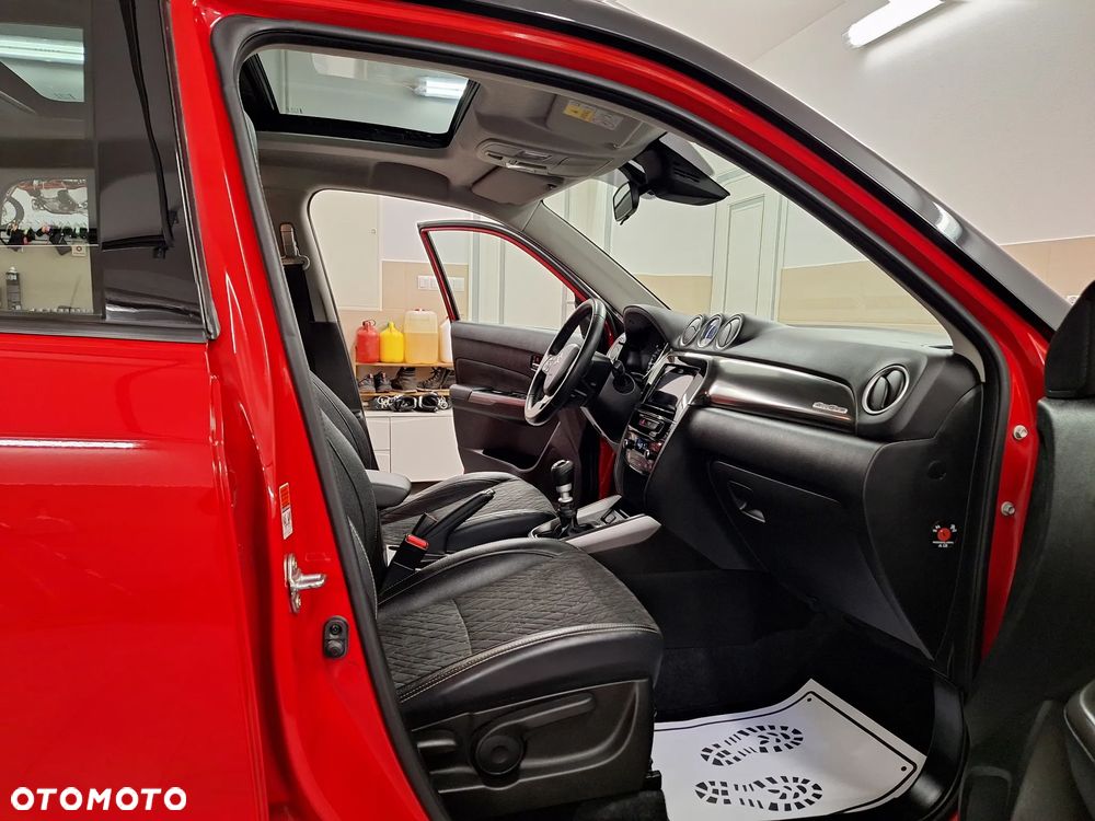 Suzuki Vitara 1.4 Boosterjet SHVS Premium 4WD - 24