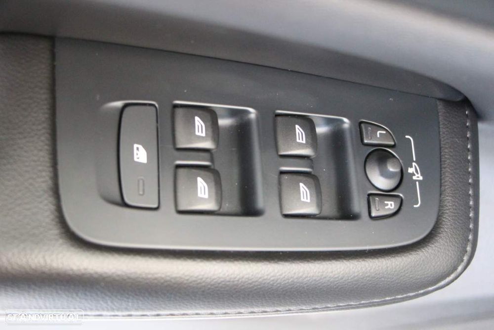 Volvo V60 2.0 T6 AWD TE Inscription Expression - 21