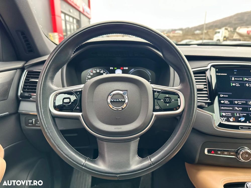 Volvo XC 90 T8 AWD Recharge Geartronic Inscription Edition - 31