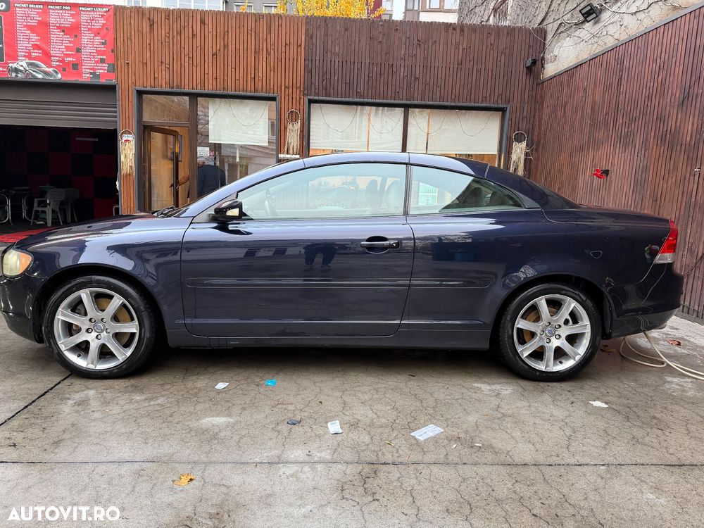 Volvo C70 2.4i Momentum - 3