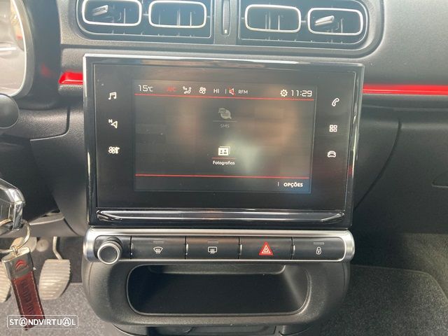 Citroën C3 1.2 PureTech Shine - 21