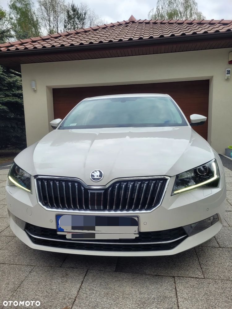 Skoda Superb 2.0 TDI Style - 2