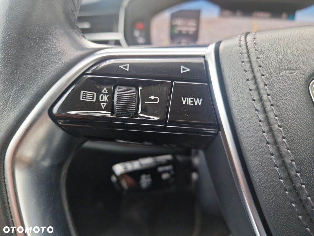 Audi A8 - 32