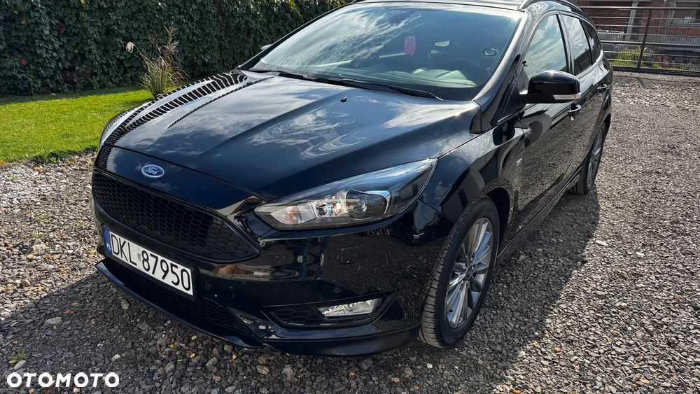 Ford Focus 1.5 EcoBoost ST-Line - 1