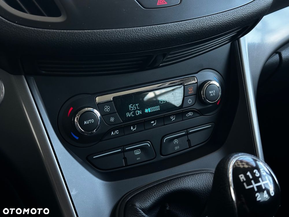 Ford Kuga - 24