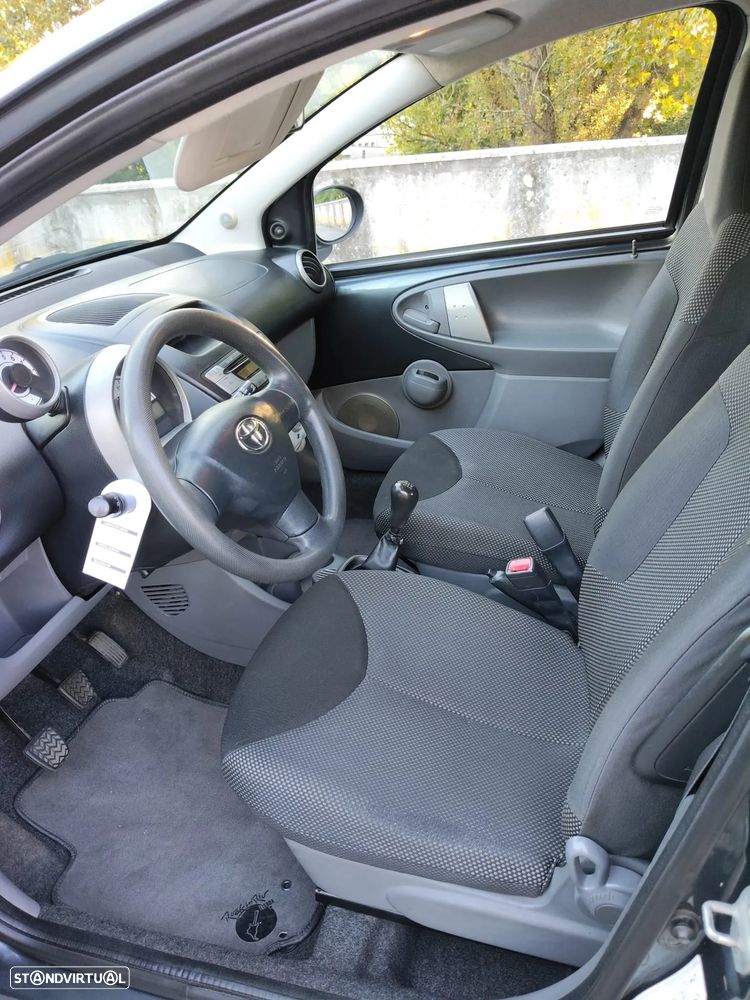 Toyota Aygo 1.0 + AC - 23