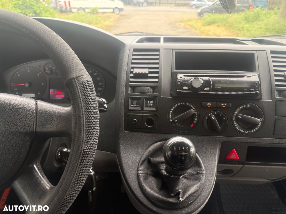 Volkswagen Transporter - 8