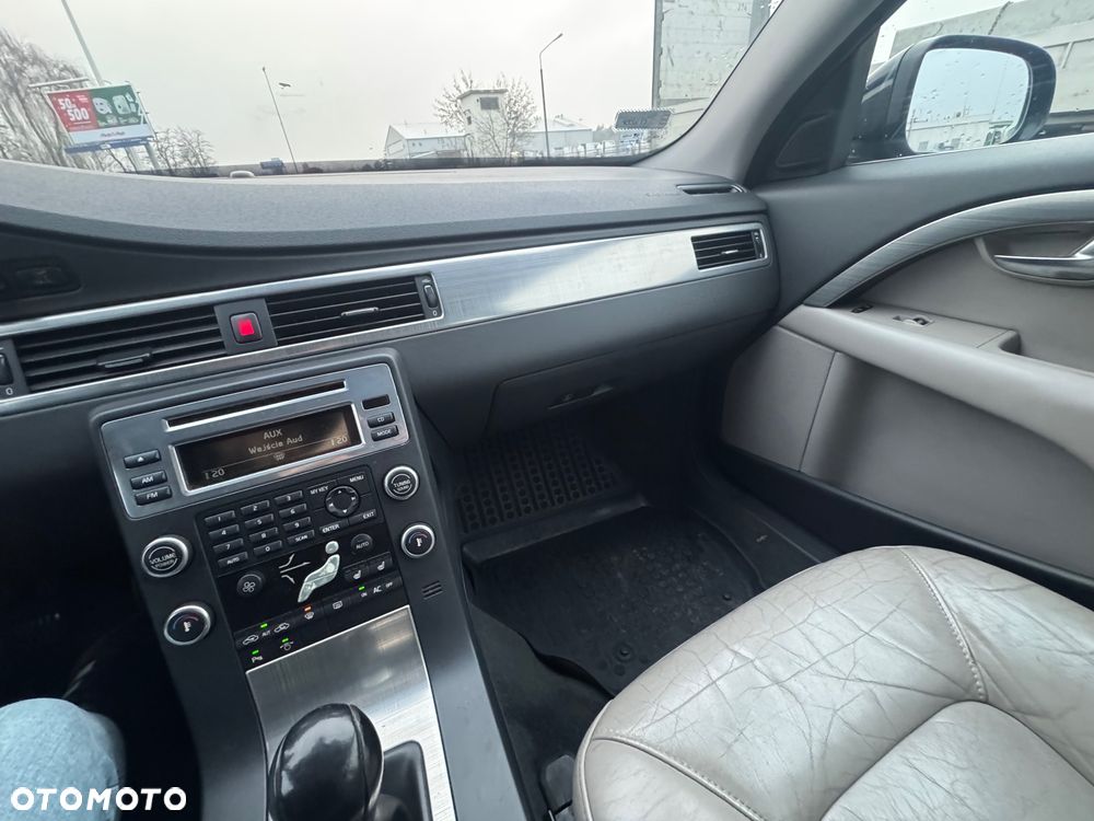 Volvo V70 2.0D Summum - 2