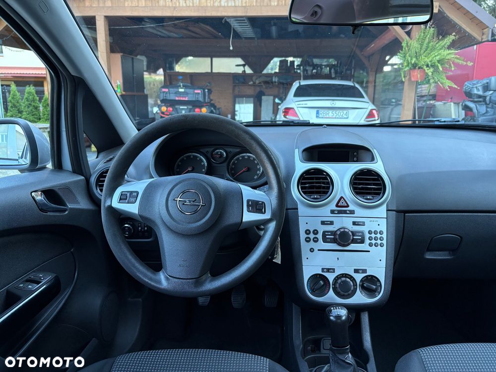Opel Corsa - 22