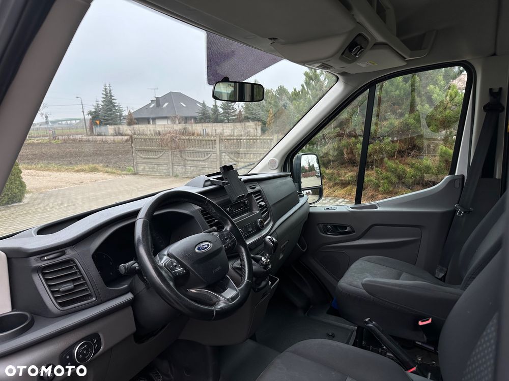 Ford Transit - 9