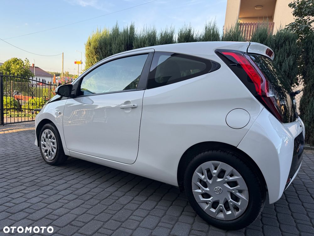 Toyota Aygo x-play - 22