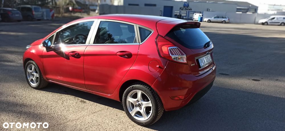 Ford Fiesta 1.0 EcoBoost Powershift Titanium - 5
