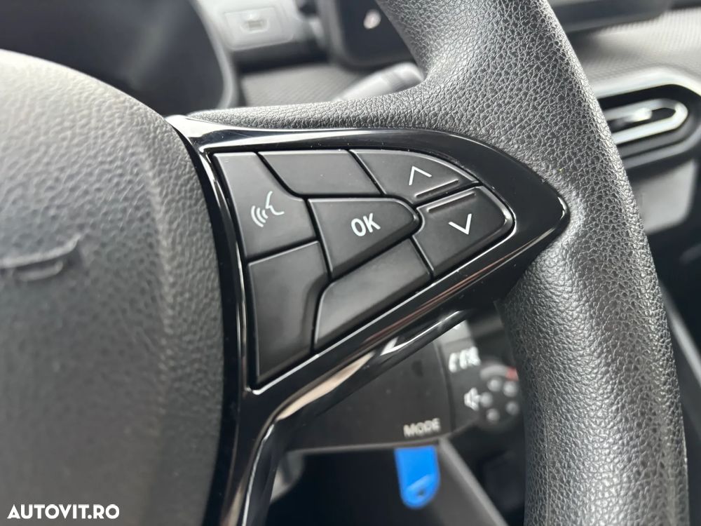 Dacia Logan TCe 90 MT6 Comfort - 17