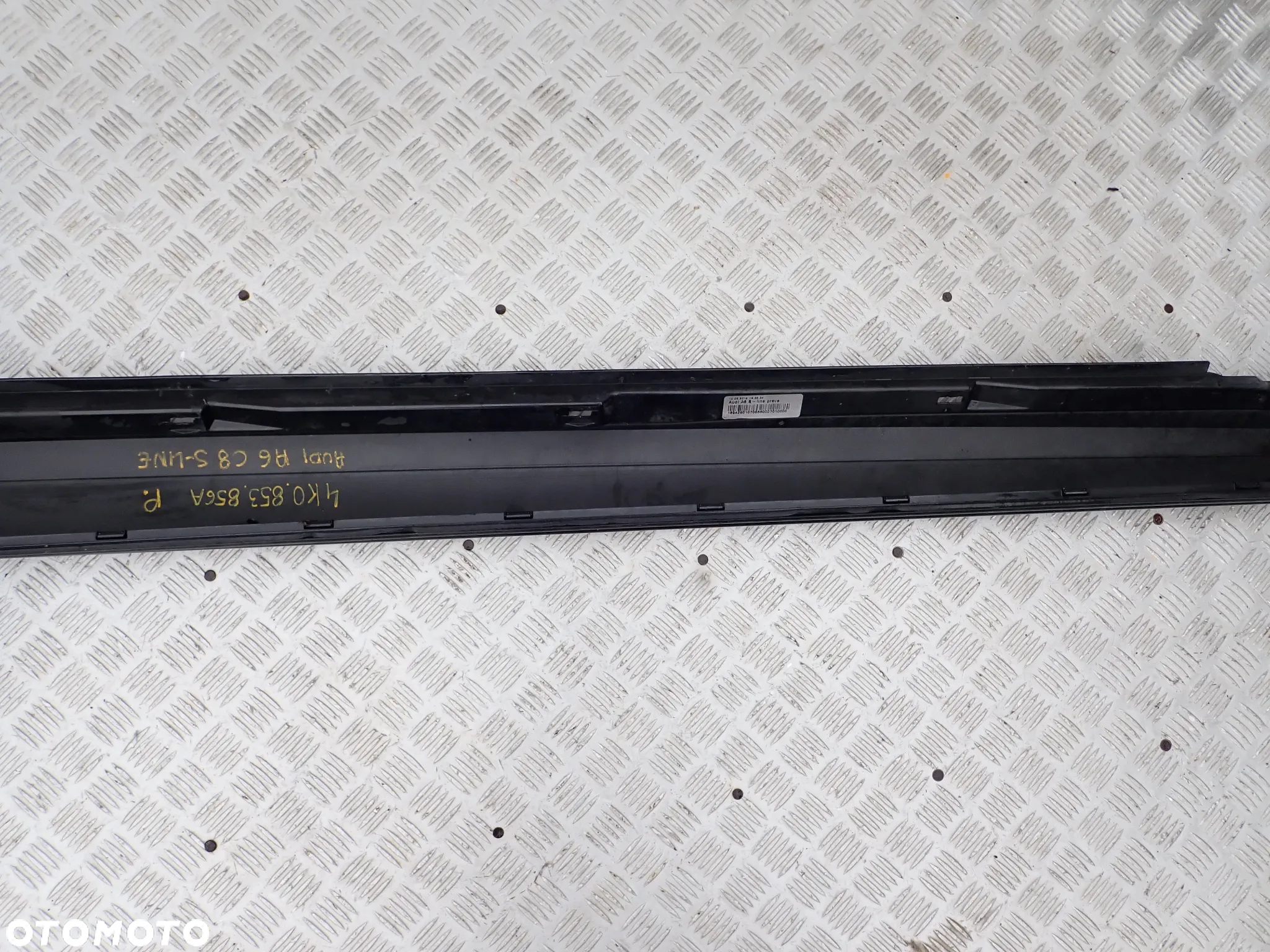 PRÓG LISTWA PROGOWA LEWA / PRAWA AUDI A6 C8 S-LINE  4K0853856A / 4K0853855A - 7