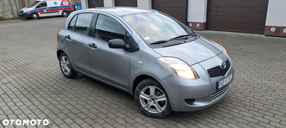 Toyota Yaris 1.0 Terra A/C - 2