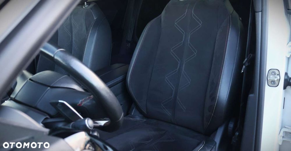 DS Automobiles DS 7 Crossback 2.0 BlueHDi Performance Line + - 14