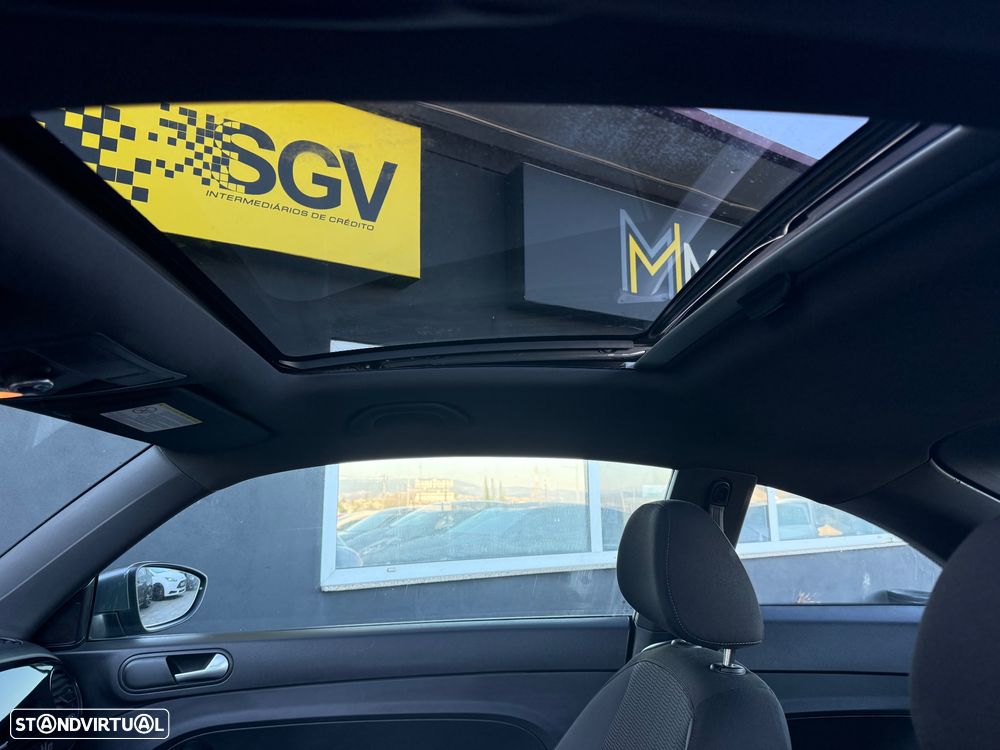 VW New Beetle 1.6 TDi Design - 11