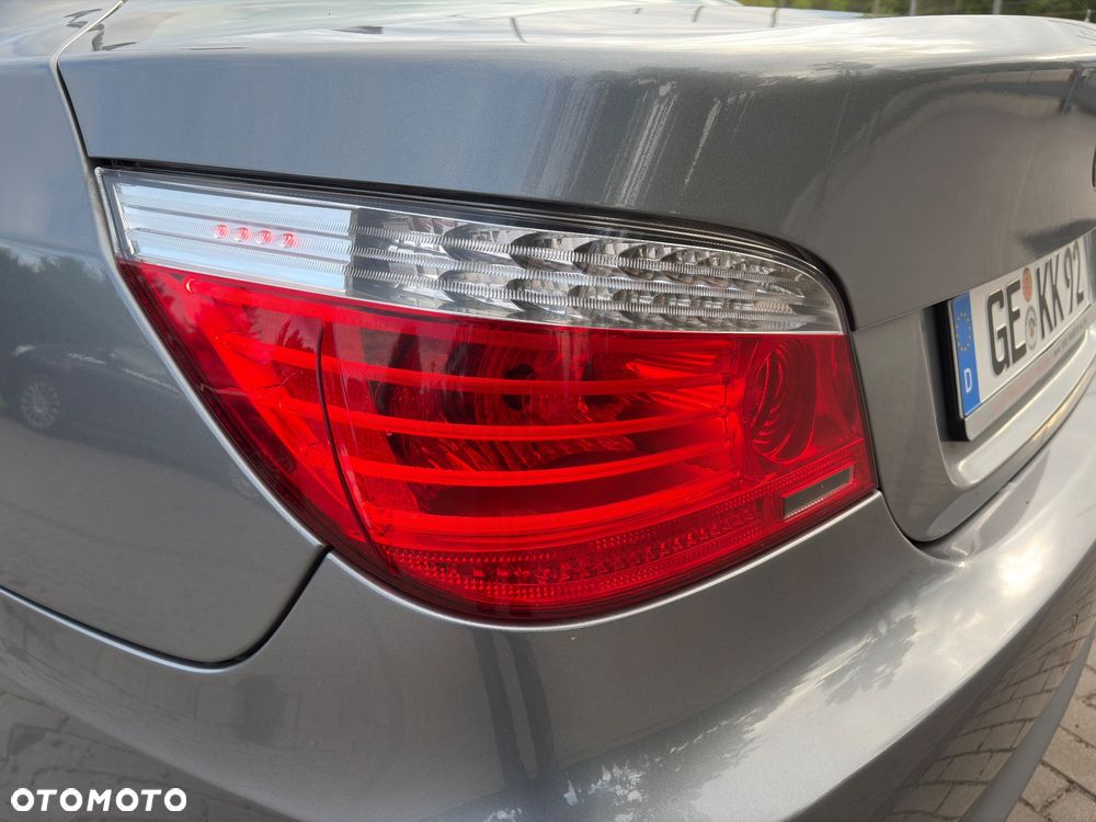 BMW Seria 5 525i - 30