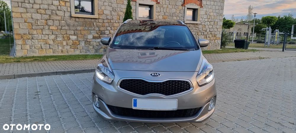 Kia Carens 1.6 GDI ISG Spirit - 14