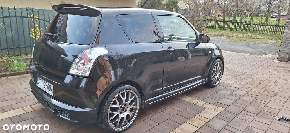 Suzuki Swift - 4