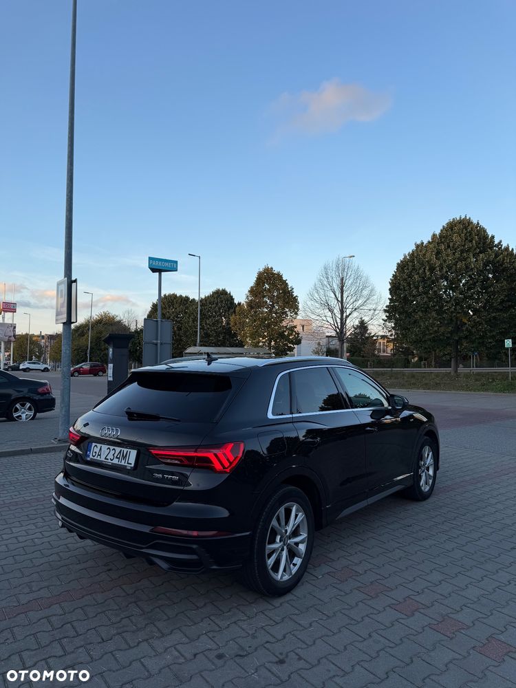 Audi Q3 2018 photo 2