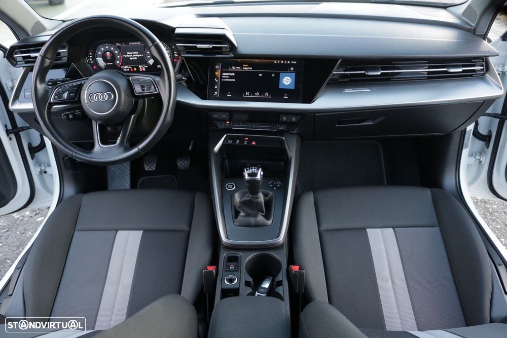 Audi A3 Limousine 30 TFSI Advanced - 27