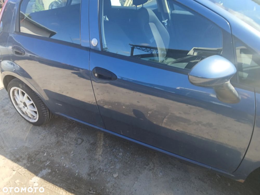Fiat Grande punto 5d 1.2 MPI 8V CF4 65km 199 A4.000 silnik skrzynia napęd sanki belka wahacz wahacze zacisk zaciski zwrotnica piasta kopyto mc person amortyzator - 4