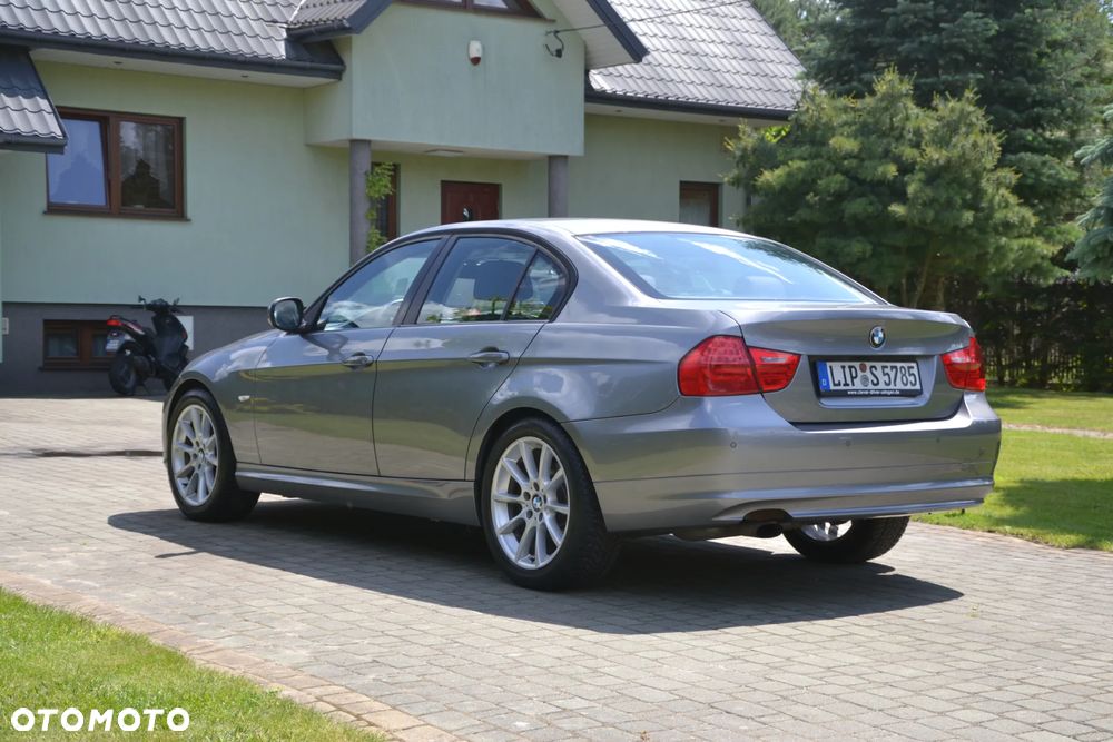 BMW Seria 3 318i Edition Lifestyle - 6
