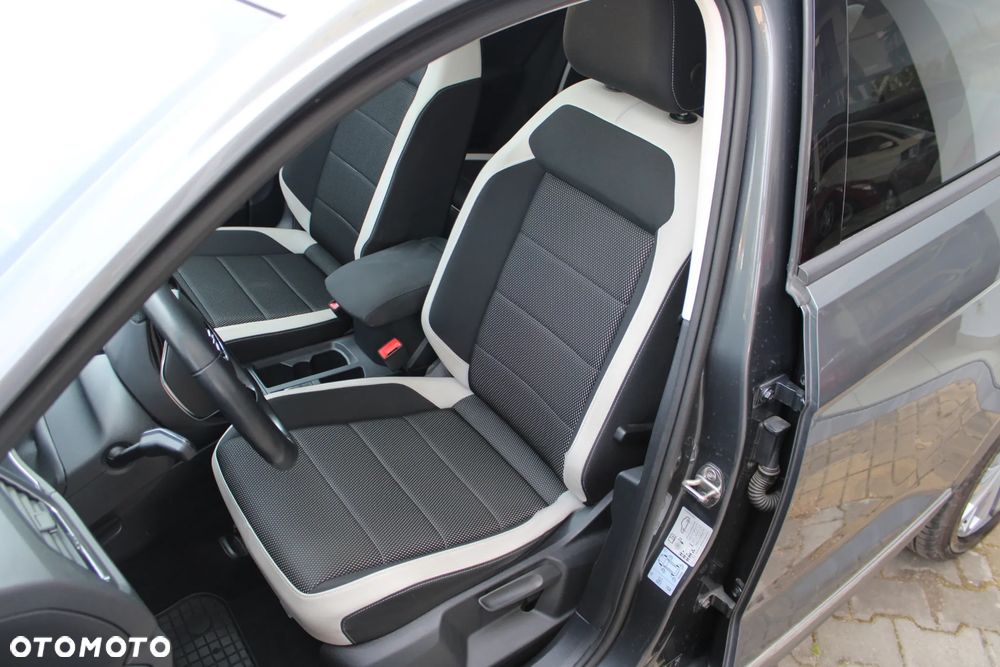 Volkswagen T-Roc 1.5 TSI GPF ACT Premium - 13
