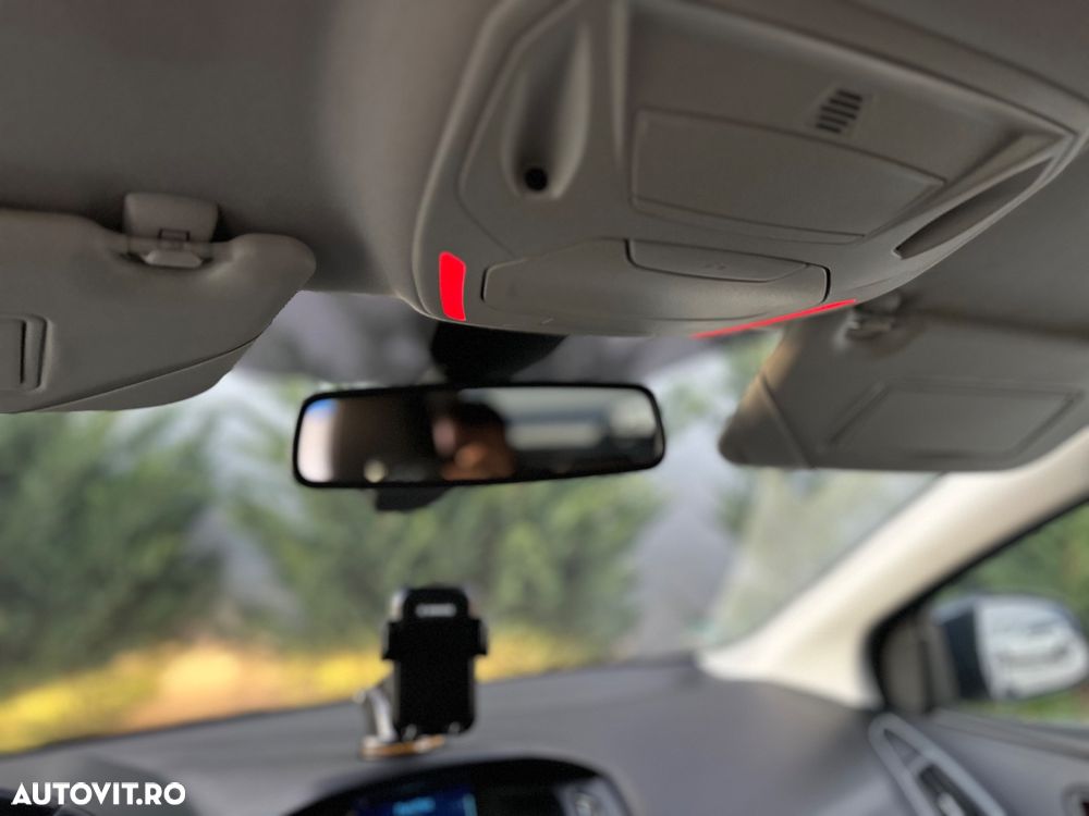 Ford Focus 2.0 TDCi DPF Titanium - 21