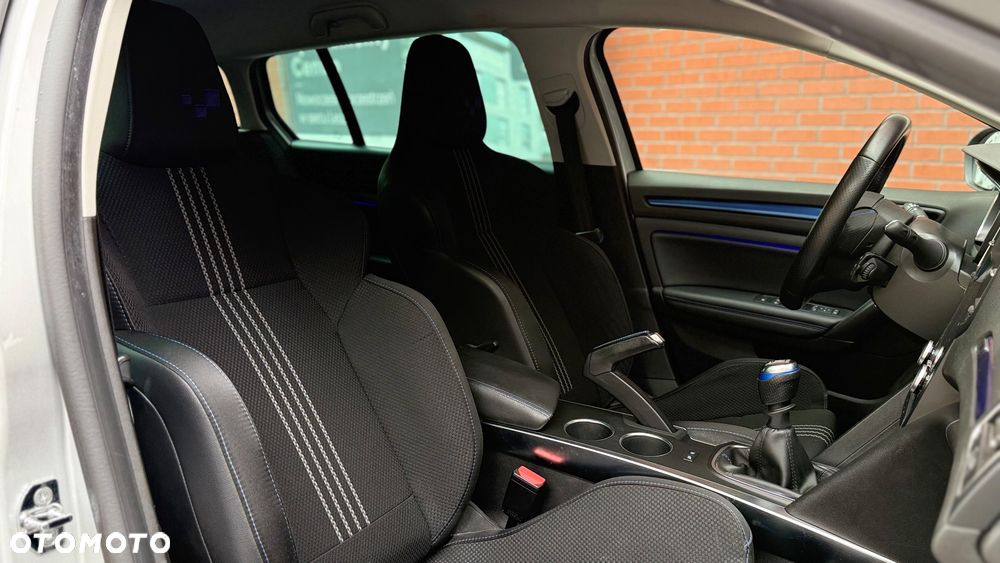 Renault Megane 1.2 Energy TCe GT Line - 24